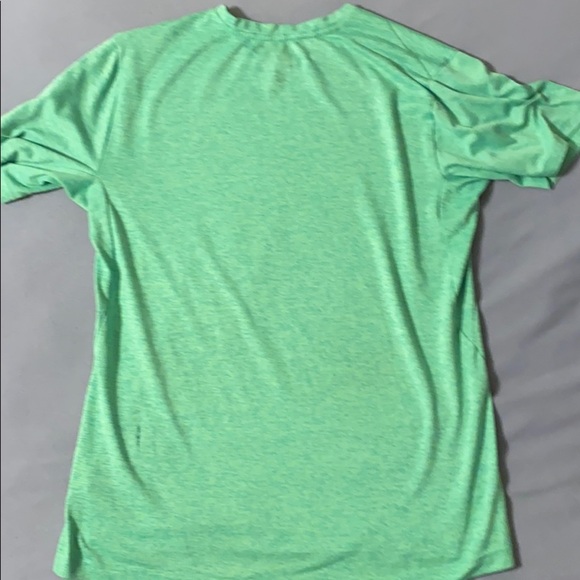 Nike Dri-Fit tee - Picture 3 of 4